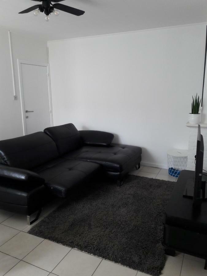 2 Slaapkamer Appartement Op De Zeedijk Van Oostende. Exterior foto